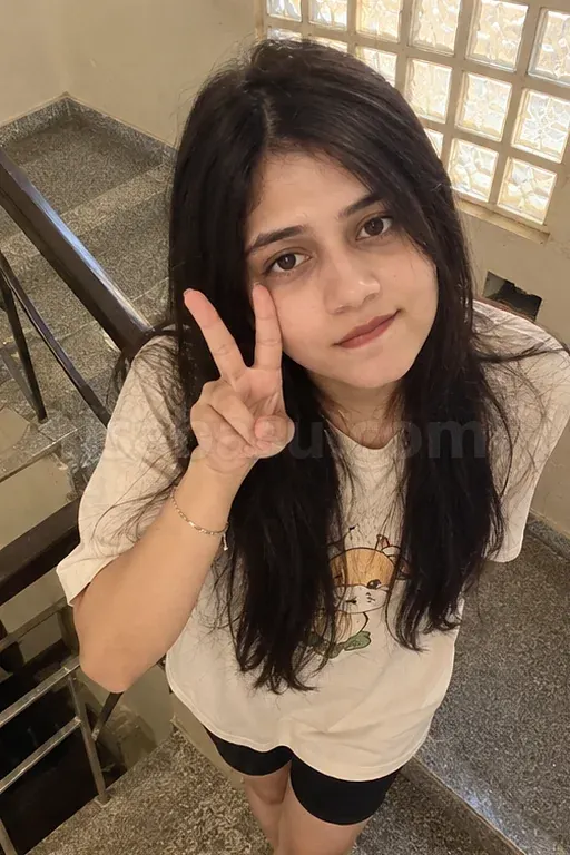 Nikki Call Girls In Photo 2 of 4